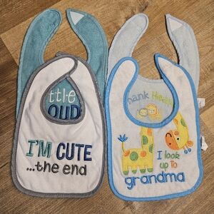 170 Bundle Of 4  Bibs